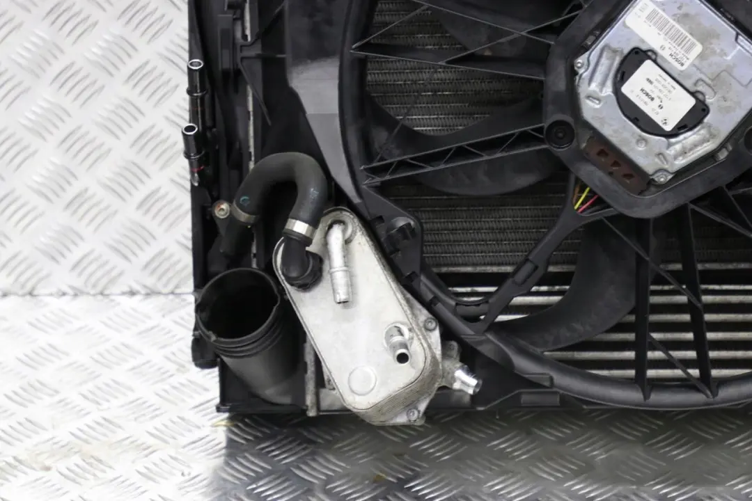 Radiator Cooling Pusher Fan 400W 7588974 to BMW 1 3 Series E81 E87 E90 E91 Diesel with Part number 8506668 BMW 1 3 Series E81 E87 E90 E91 Diesel Radiator Cooling Pusher Fan 400W 7588974 - SKU 8506668 - Part number 8506668