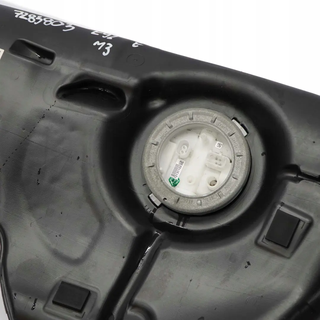 Kompletter Kraftstofftank mit Pumpen Benzin für BMW 3 er E90 E92 E93 M3 mit Teilenummer 7283803 BMW 3 er E90 E92 E93 M3 Kompletter Kraftstofftank mit Pumpen Benzin - SKU 7283803 - Teilenummer 7283803