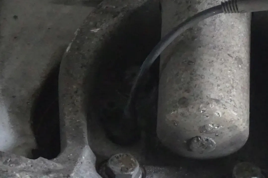 M47N2 Delantero Derecho Muelle Puntal Buje Pata Pinza De Freno para BMW E60 520d con número de pieza 6775056 BMW E60 520d M47N2 Delantero Derecho Muelle Puntal Buje Pata Pinza De Freno - SKU 6775056-4 - Número de pieza 6775056