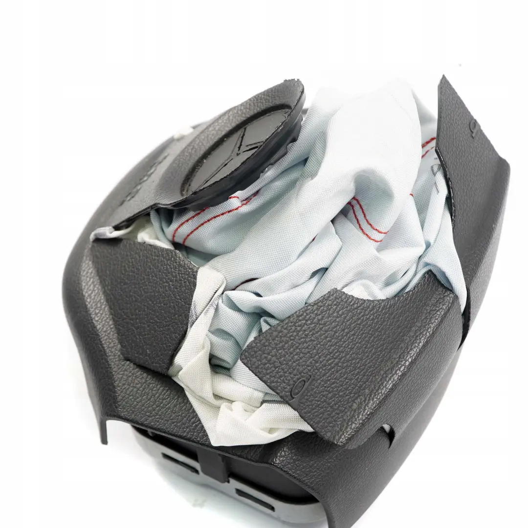 klasa W245 Poduszka airbag kierowcy do Mercedes B o numerze A1648601902 Mercedes B klasa W245 Poduszka airbag kierowcy - SKU A1648601902 - Numer Części A1648601902