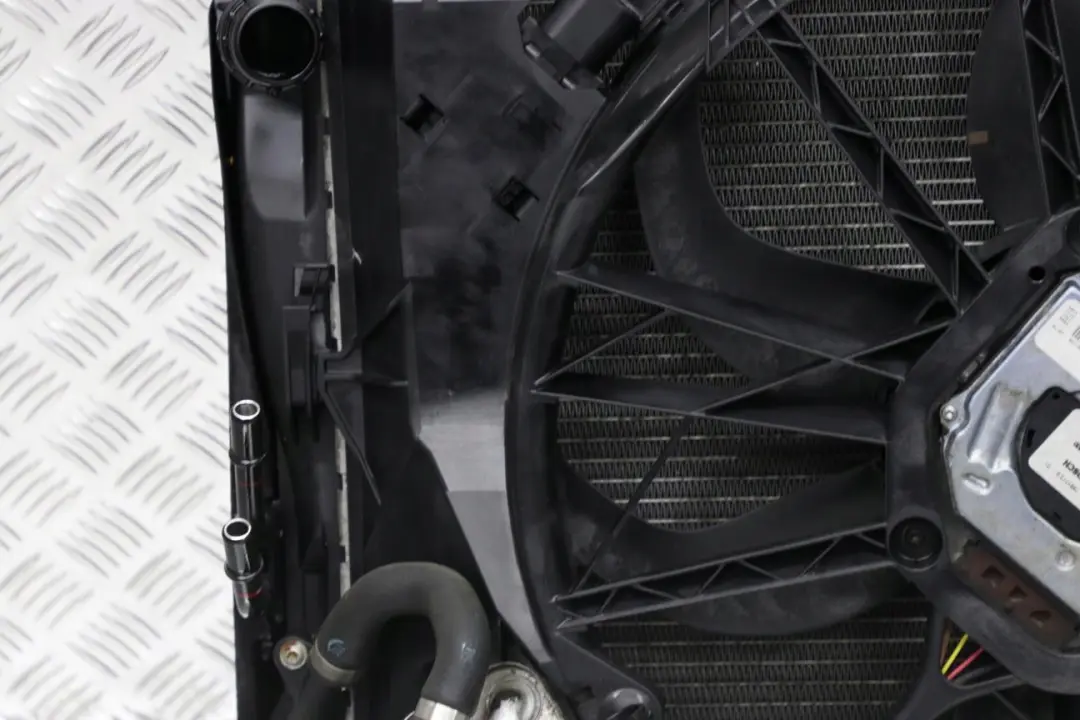 Radiator Cooling Pusher Fan 400W 7588974 to BMW 1 3 Series E81 E87 E90 E91 Diesel with Part number 8506668 BMW 1 3 Series E81 E87 E90 E91 Diesel Radiator Cooling Pusher Fan 400W 7588974 - SKU 8506668 - Part number 8506668