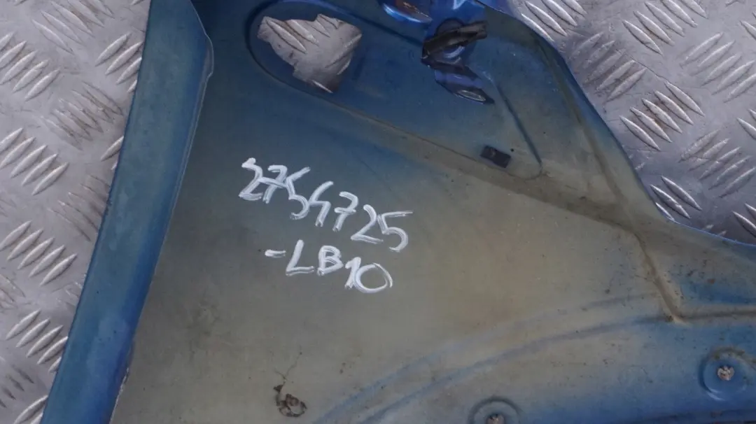 Panneau Laterale Avant a Gauche Aile Allumage Bleu pour Mini R55 R56 R57 R58 R59 à propos du numéro de pièce 2754725 Mini R55 R56 R57 R58 R59 Panneau Laterale Avant a Gauche Aile Allumage Bleu - SKU 2754725-LB10 - Numéro de pièce 2754725