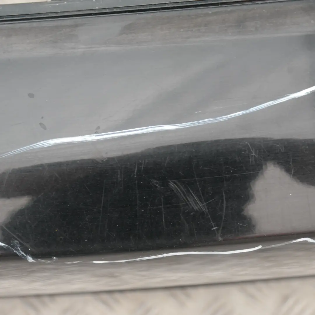 lift Zderzak tylny tył schwarz II 668 do BMW E60 LCI o numerze 422349 BMW E60 LCI lift Zderzak tylny tył schwarz II 668 - SKU 0422349-SCH - Numer Części 422349