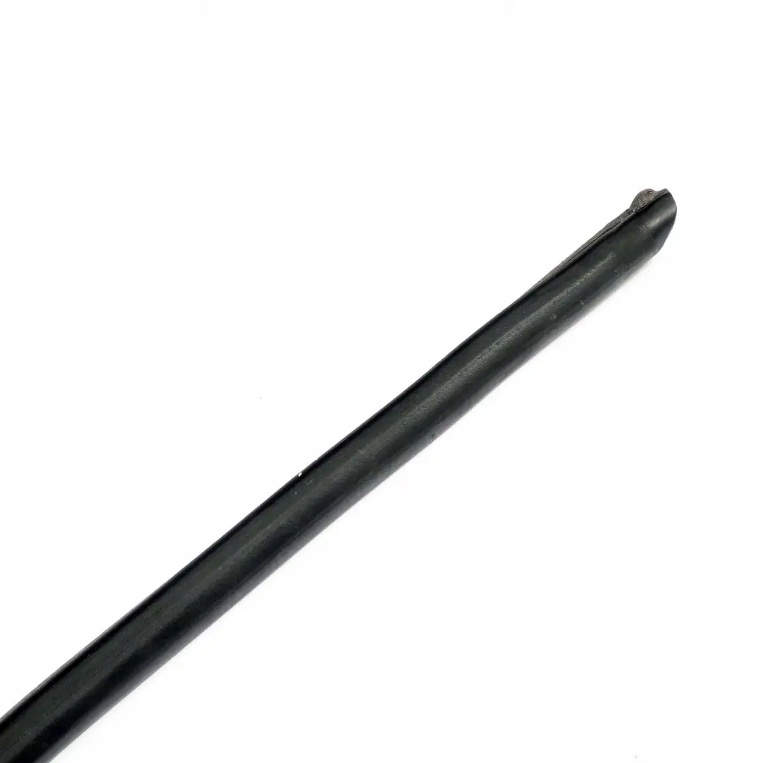 BMW 3 Series E36 Saloon Touring Centre Right O/S Rubber Seal Between Door Outer - SKU 1960668 - Part number 1960668