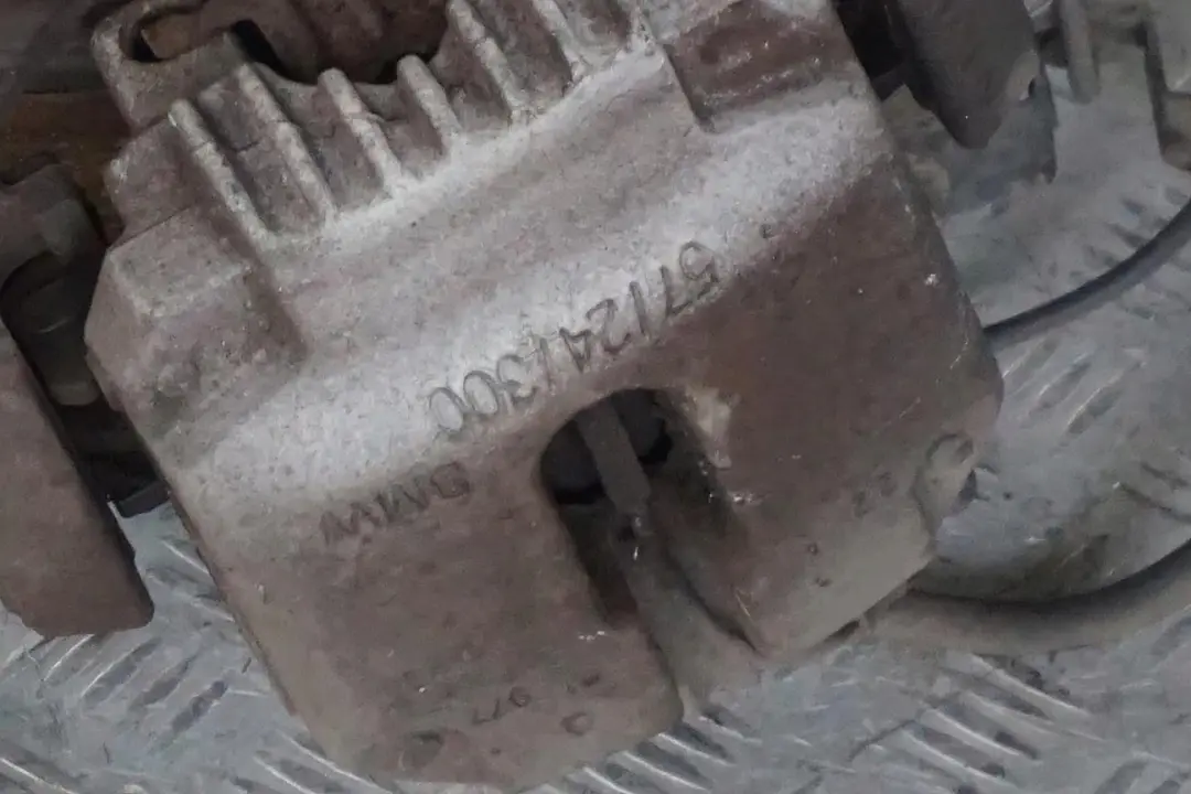 M47N2 M Sport Delantero Izquierdo Muelle Pistón Pinza Freno para BMW E91 Touring 320d con número de pieza 8036553 BMW E91 Touring 320d M47N2 M Sport Delantero Izquierdo Muelle Pistón Pinza Freno - SKU 8036553-5 - Número de pieza 8036553