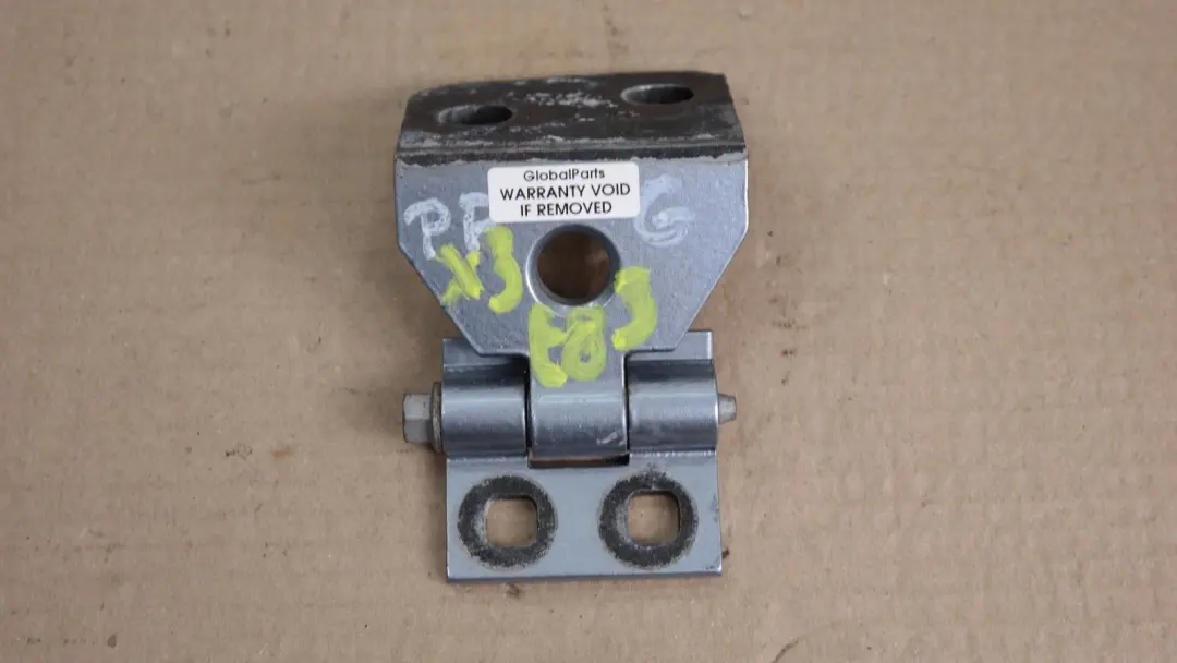 Puerta Trasera Derecha Bisagra Superior Gris Plata A08 para BMW E83 con número de pieza 3402820 BMW E83 Puerta Trasera Derecha Bisagra Superior Gris Plata A08 - SKU 3422370-SBG - Número de pieza 3402820