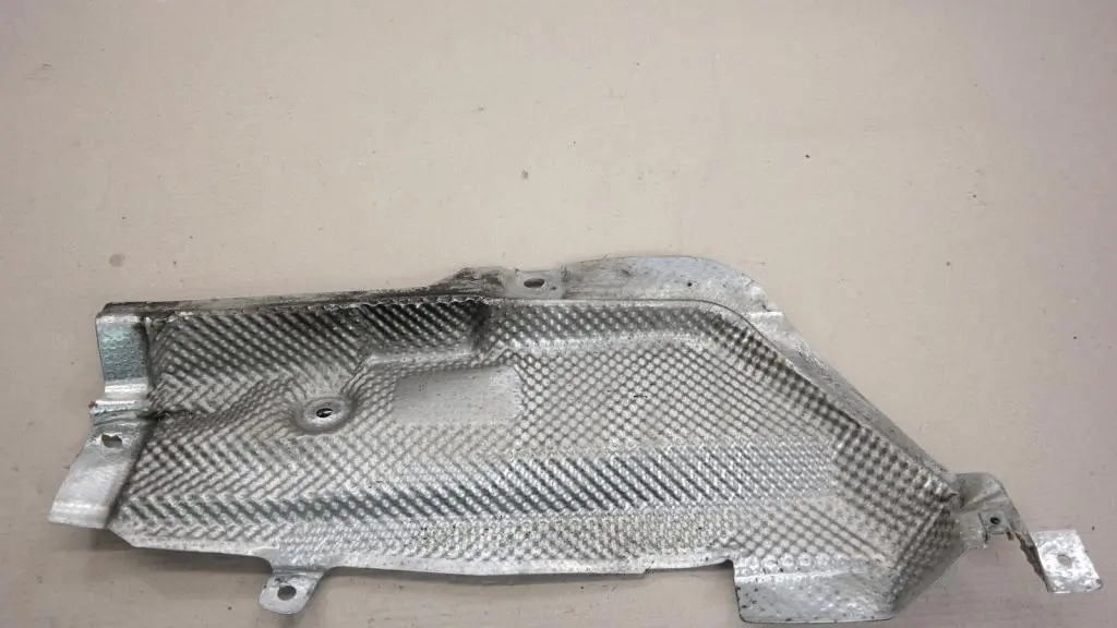 BMW 3 er E90 E92 E93 M3 Wärmeisolierung Vorne Links - SKU 7900811 - Teilenummer 7900811