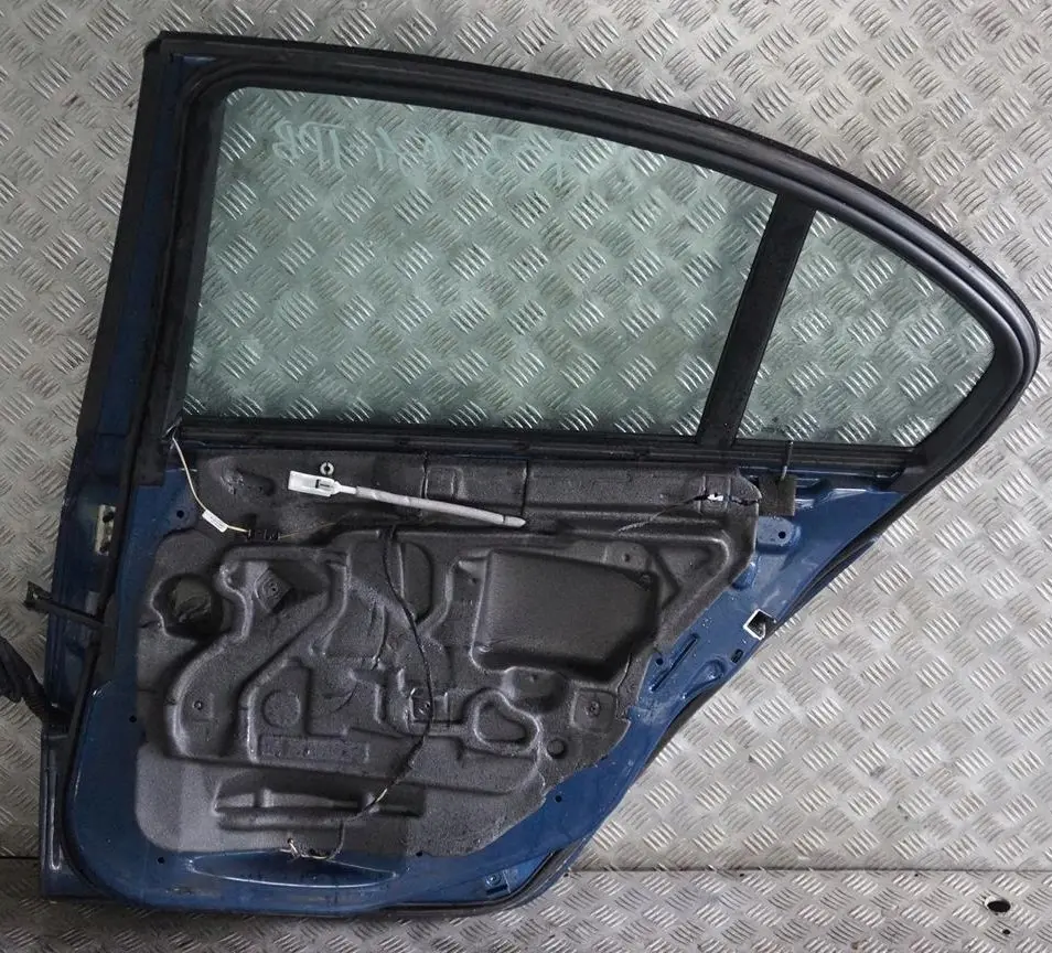 BMW 3 Serie E46 Porte Arriere Droite Bleu Topaze Bleu Metallise - 896 - SKU 7034154-TPB - Numéro de pièce 7034154