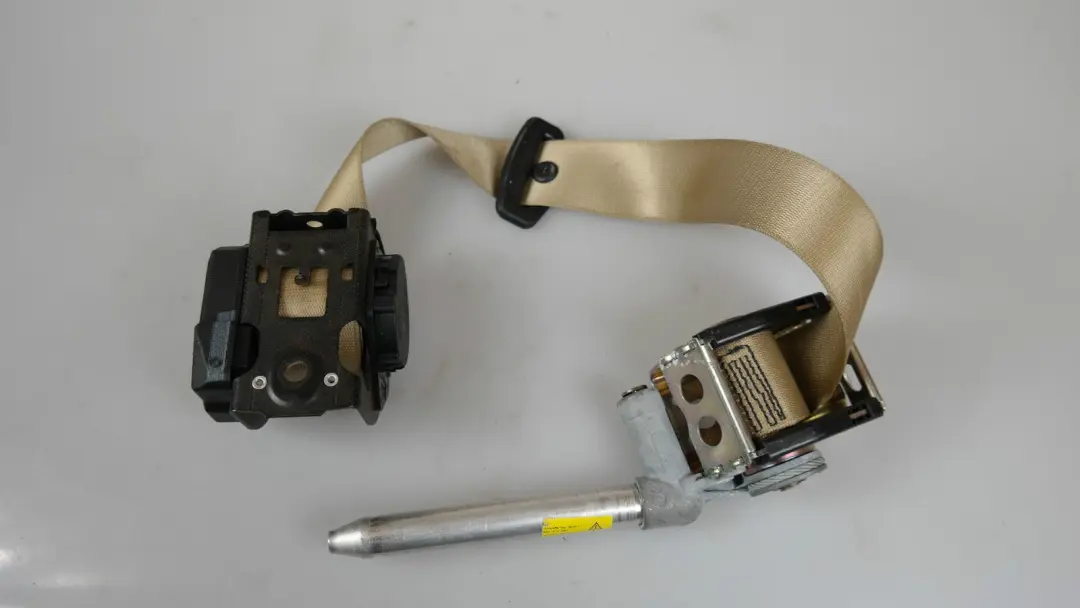 Upper belt rear left N/S beige to BMW 7 Series e65 e66 e67 with Part number 7025107 BMW 7 Series e65 e66 e67 Upper belt rear left N/S beige - SKU 7025107 - Part number 7025107