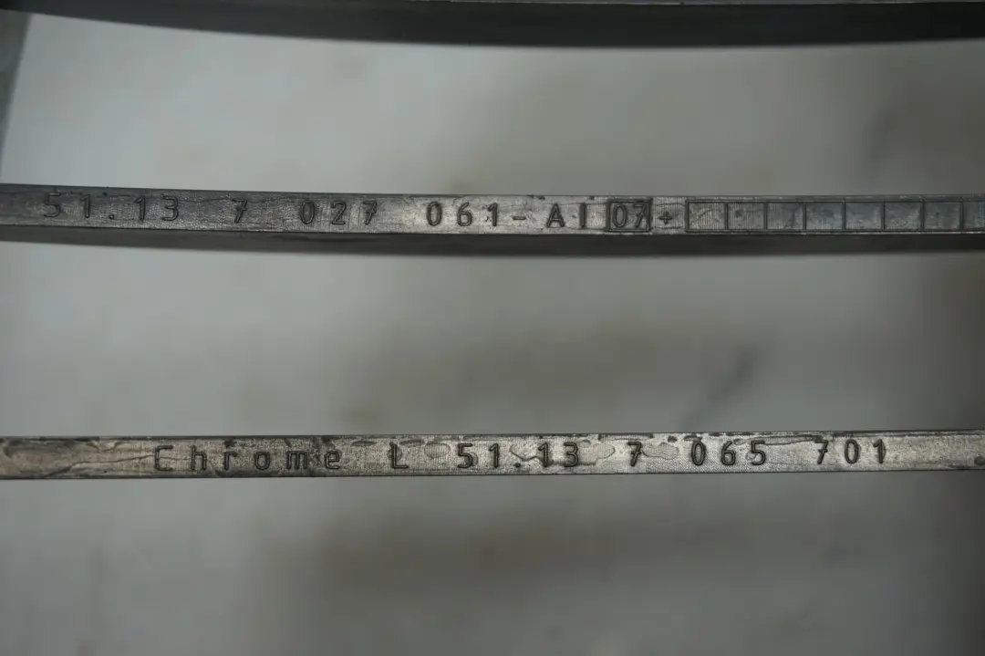 Parrilla Izquierda Cromo Negro para BMW E60 E61 LCI con número de pieza 7027061 BMW E60 E61 LCI Parrilla Izquierda Cromo Negro - SKU 7027061 - Número de pieza 7027061