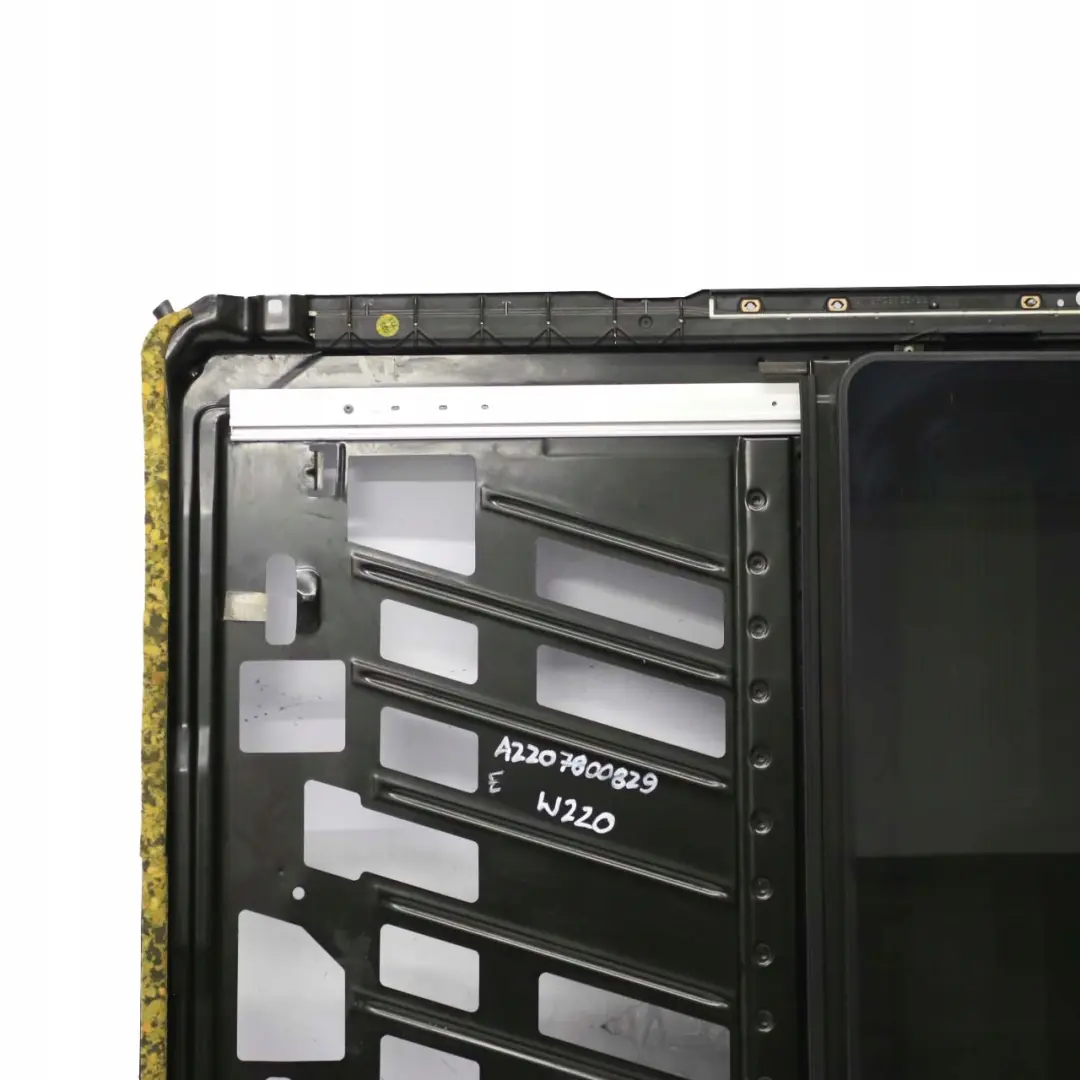 klasa W220 Szyberdach dach do Mercedes S o numerze A2207800829 Mercedes S klasa W220 Szyberdach dach - SKU A2207800829 - Numer Części A2207800829