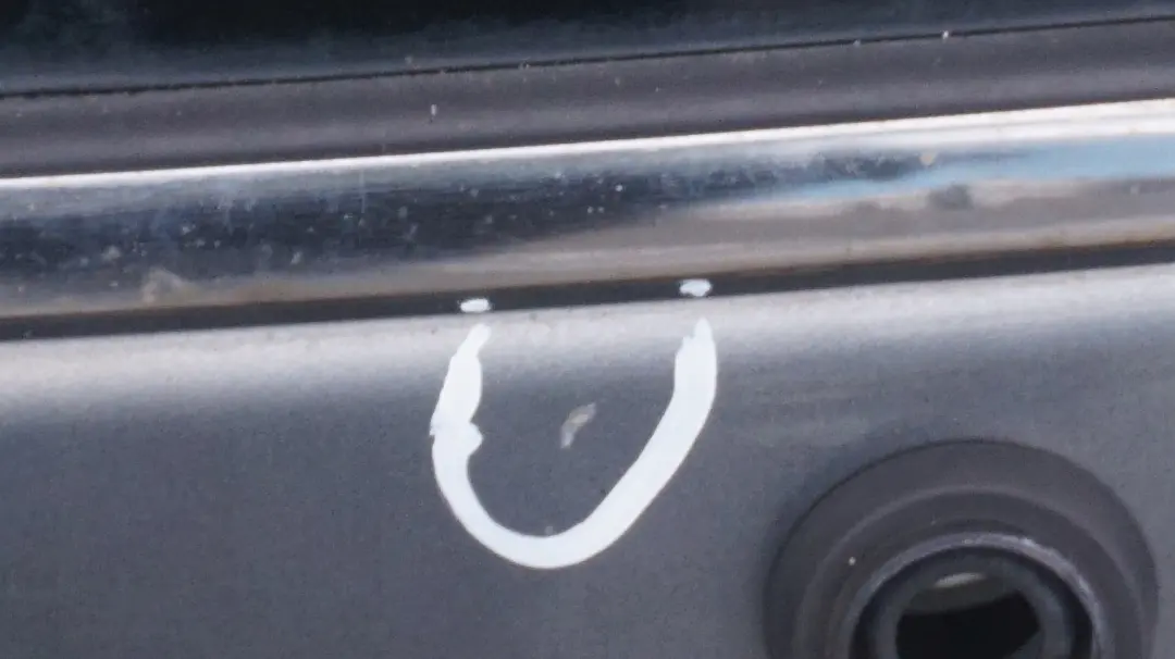 Klapa bagażnika tył drzwi lewa do MINI R55 Clubman o numerze 2757715 MINI R55 Clubman Klapa bagażnika tył drzwi lewa - SKU 2757715-DS - Numer Części 2757715