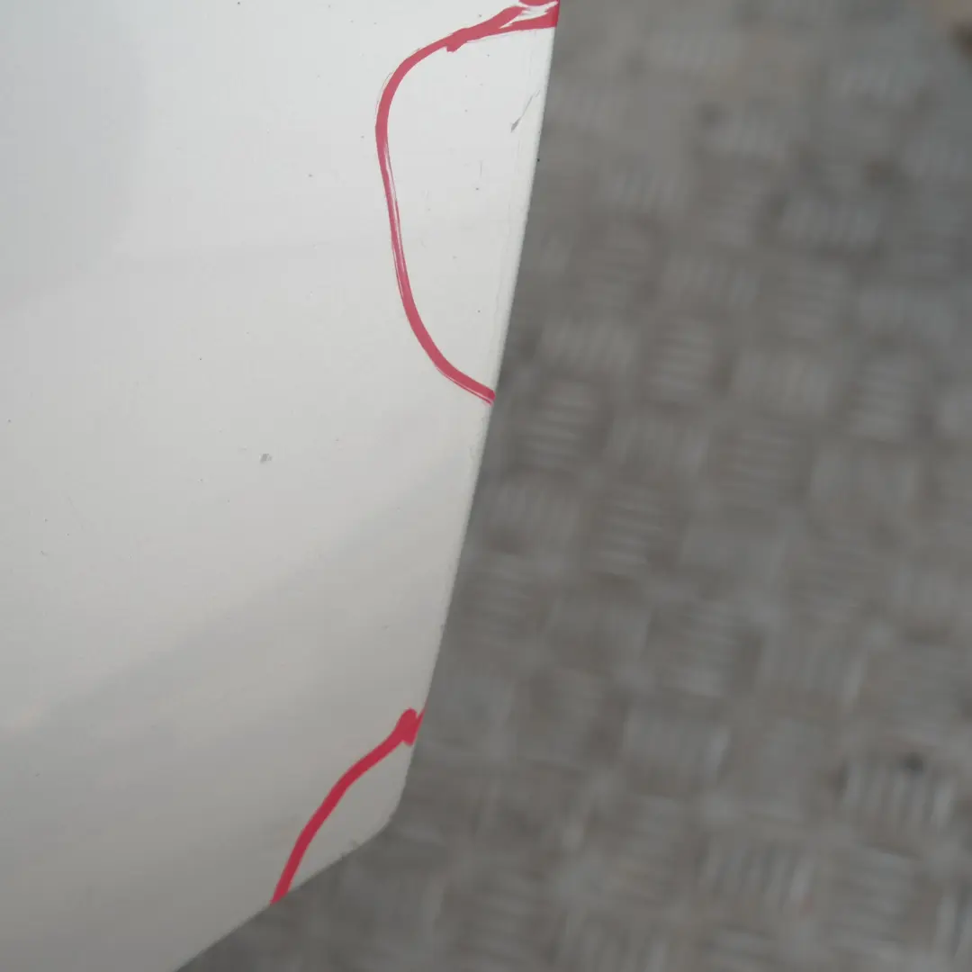 Cote Conducteur Porte Arriere Gauche Argent Titane Metallise pour BMW X5 E53 à propos du numéro de pièce 8256827 BMW X5 E53 Cote Conducteur Porte Arriere Gauche Argent Titane Metallise - SKU 8256827-TS - Numéro de pièce 8256827