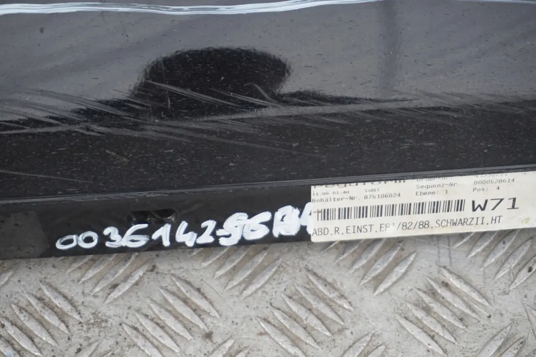 Sill Strip Side Skirt Right O/S Schwarz 2 Black - 668 to BMW 1 SERIES 4 E81 E82 E88 with Part number 0036142 BMW 1 SERIES 4 E81 E82 E88 Sill Strip Side Skirt Right O/S Schwarz 2 Black - 668 - SKU 0036142-SCH4 - Part number 0036142