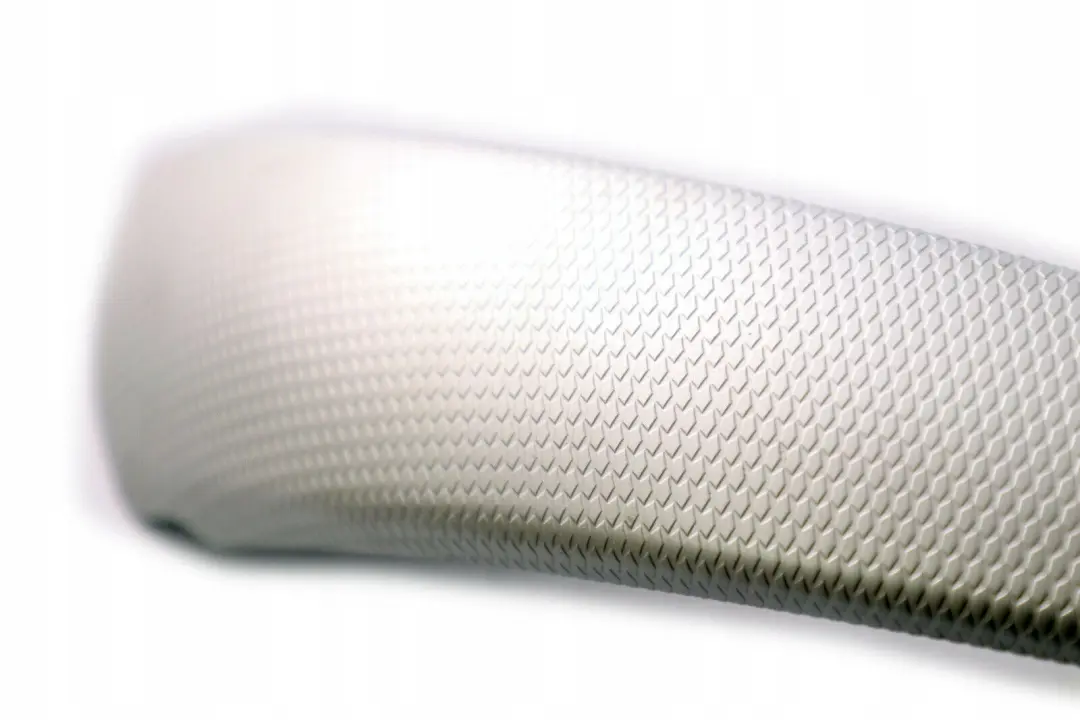 Left Door Aluminium Handle Trim Glacier Silver N/S to BMW 1 Series E81 E87 LCI E88 with Part number 8037455 BMW 1 Series E81 E87 LCI E88 Left Door Aluminium Handle Trim Glacier Silver N/S - SKU 8037455 - Part number 8037455