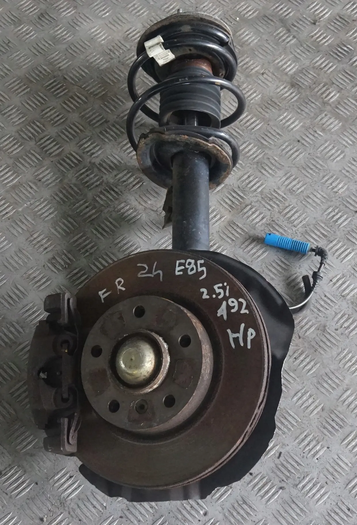BMW Z4 Series E85 2.5i M54 Front Right O/S Suspension Leg Brake Disc Axle