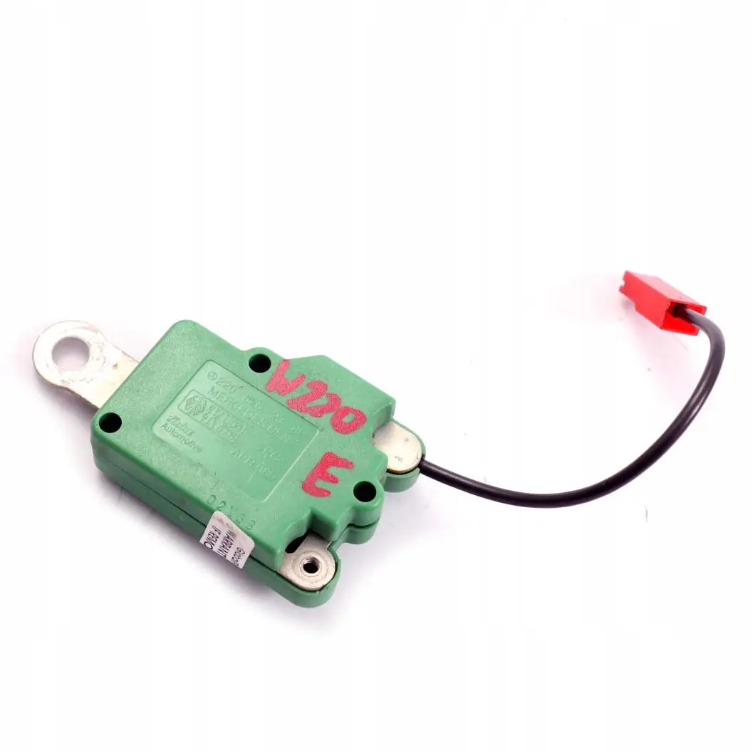 Mercedes-Benz S W220 Radio Antenna Aerial Parasitic Noise Filter to with Part number A2208202389 Mercedes-Benz S W220 Radio Antenna Aerial Parasitic Noise Filter - SKU A2208202389 - Part number A2208202389