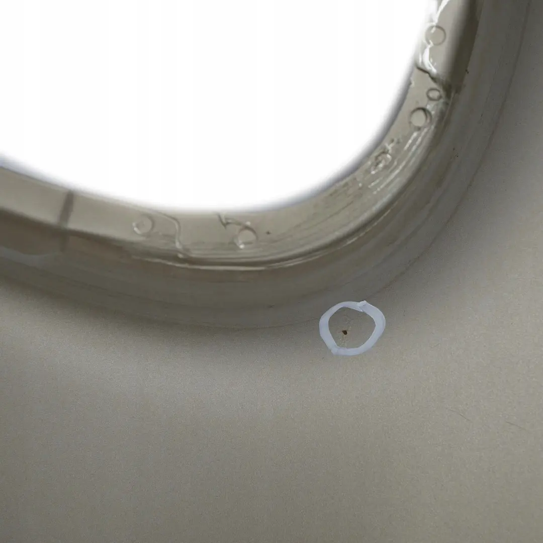 Mercedes-Benz M ML W163 Door Rear Right O/S Travertine Beige Metallic - 693 to with Part number A1637301605 Mercedes-Benz M ML W163 Door Rear Right O/S Travertine Beige Metallic - 693 - SKU A1637301605-TRB - Part number A1637301605