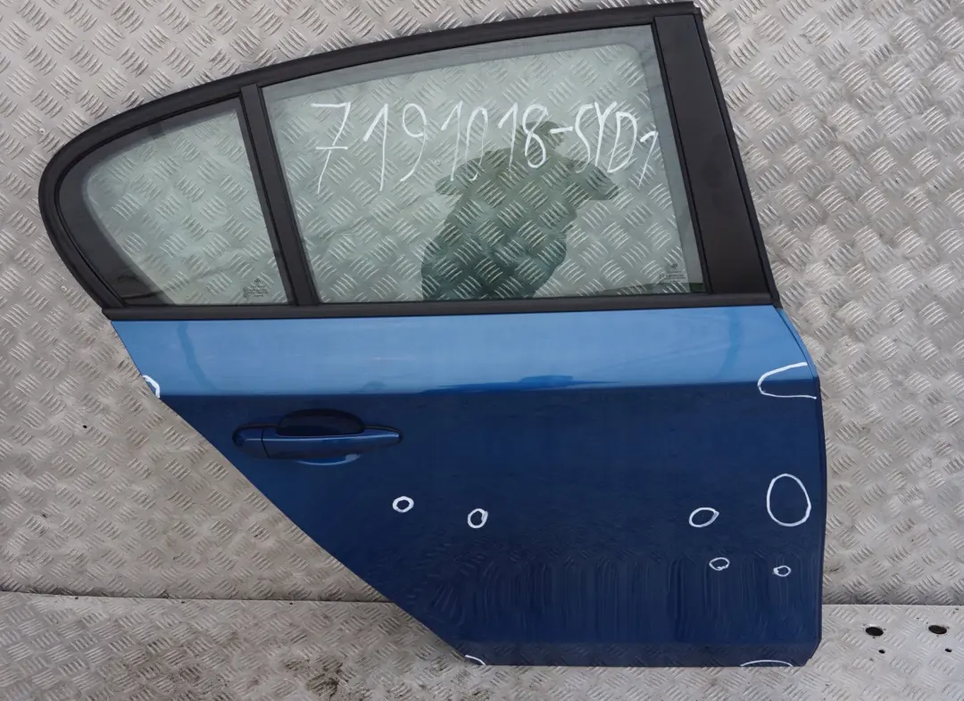 Puerta Trasera Derecha Sydney Blau Azul - A19 para BMW E87 E87N con número de pieza 7191018 BMW E87 E87N Puerta Trasera Derecha Sydney Blau Azul - A19 - SKU 7191018-SYD1 - Número de pieza 7191018
