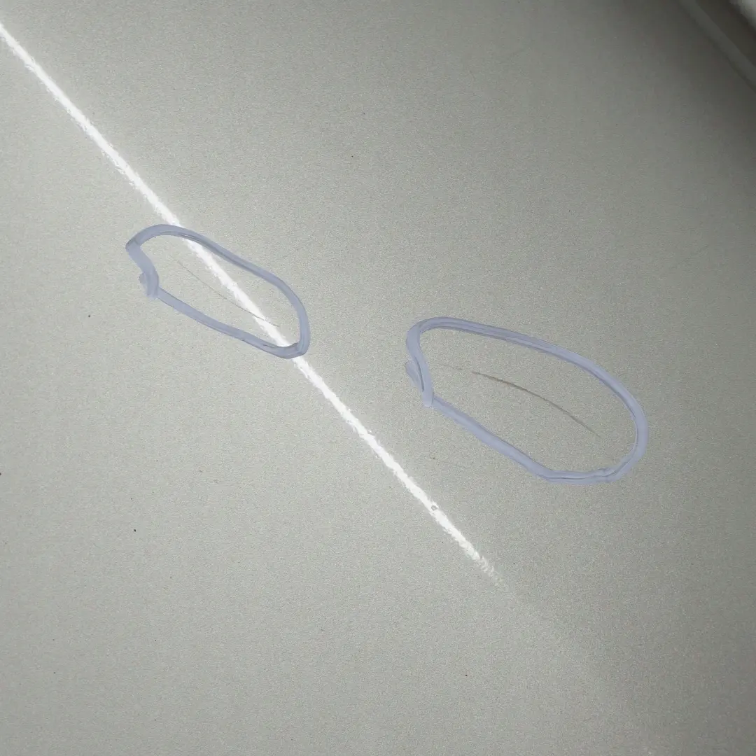 Mercedes-Benz M ML W163 Puerta Trasera Derecha Travertino Beige Metalizado - 693 para con número de pieza A1637301605 Mercedes-Benz M ML W163 Puerta Trasera Derecha Travertino Beige Metalizado - 693 - SKU A1637301605-TRB - Número de pieza A1637301605