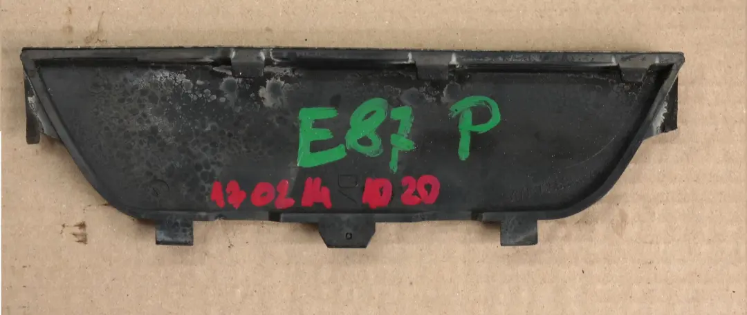 @BMW 1 Series E87 E87N LCI M Trim Cover Piece Rear Right Entry O/S to with Part number 7906820 @BMW 1 Series E87 E87N LCI M Trim Cover Piece Rear Right Entry O/S - SKU 7906820 - Part number 7906820