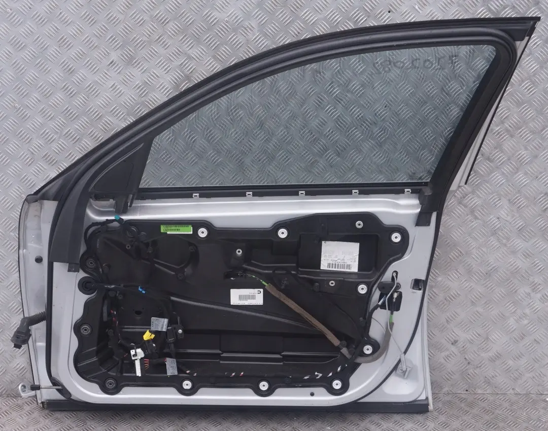 BMW E65 Drzwi prawe przednie przód titansilber - SKU 7202082-TS - Numer Części 7202082