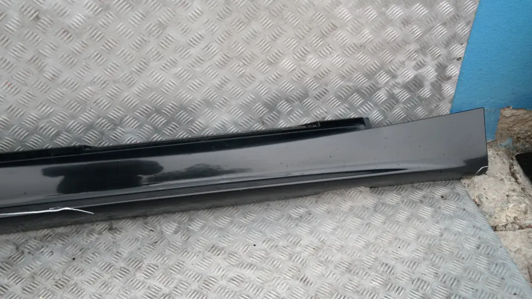 BMW 1 er E87 Schwellerleiste Blende Schweller rechts Schwarz 2 - SKU 0032948-SCH8 - Teilenummer 51770032948