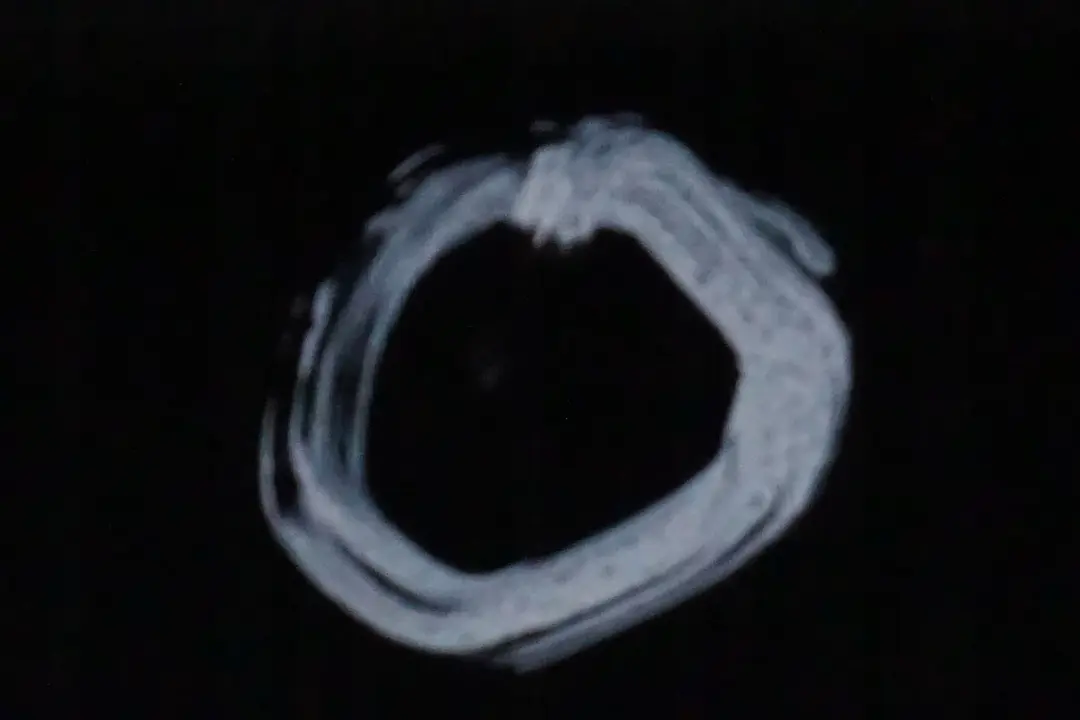 Fahrerseite Tür vorne links Black Sapphire Schwarz - 475 für BMW 6 E63 E64 mit Teilenummer 7202075 BMW 6 E63 E64 Fahrerseite Tür vorne links Black Sapphire Schwarz - 475 - SKU 7202075-BS - Teilenummer 7202075