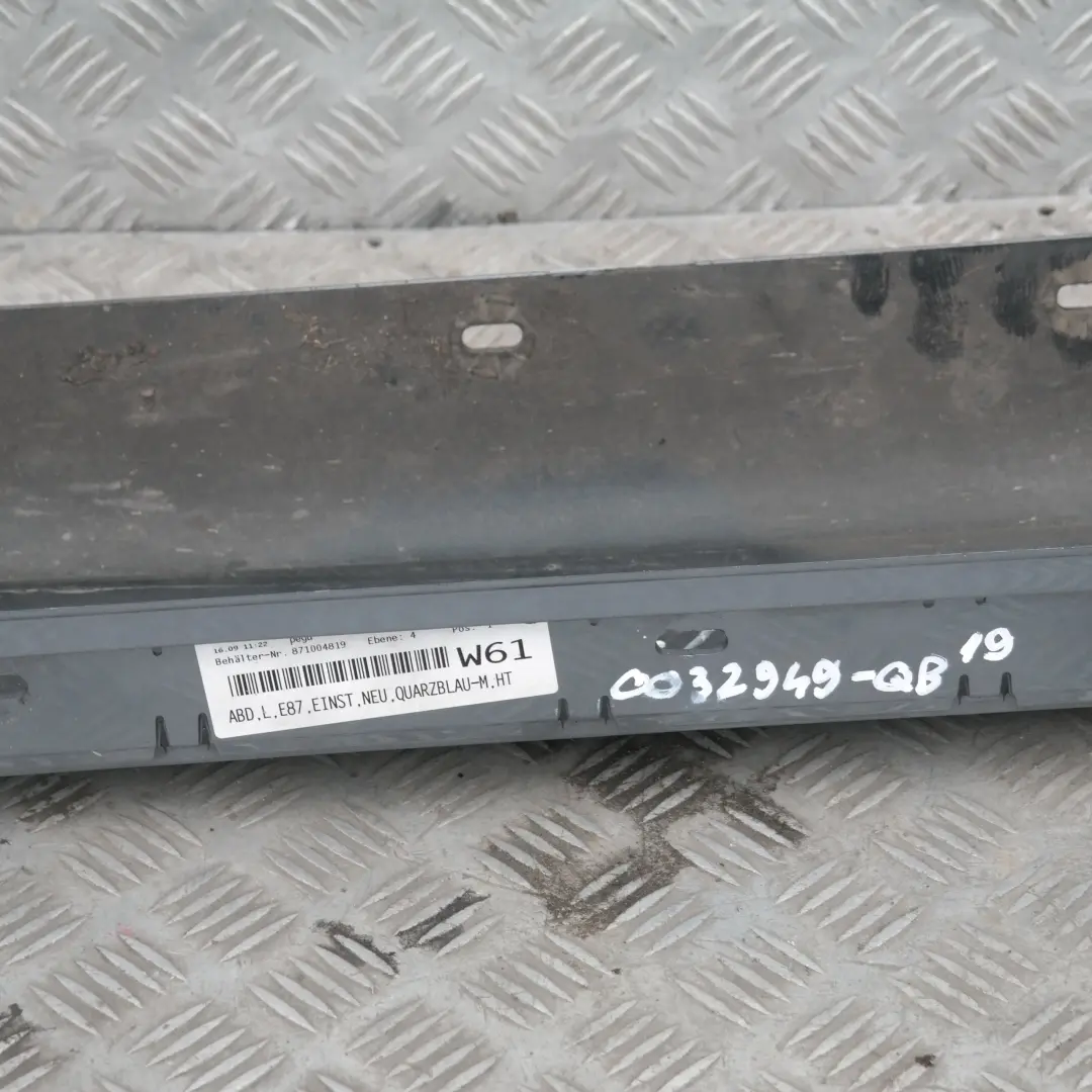 Listello Portiera Apertura Gonna Link Quarzo-Blu per BMW E87 con numero di parte 32949 BMW E87 Listello Portiera Apertura Gonna Link Quarzo-Blu - SKU 0032949-QB20 - Numero di parte 32949