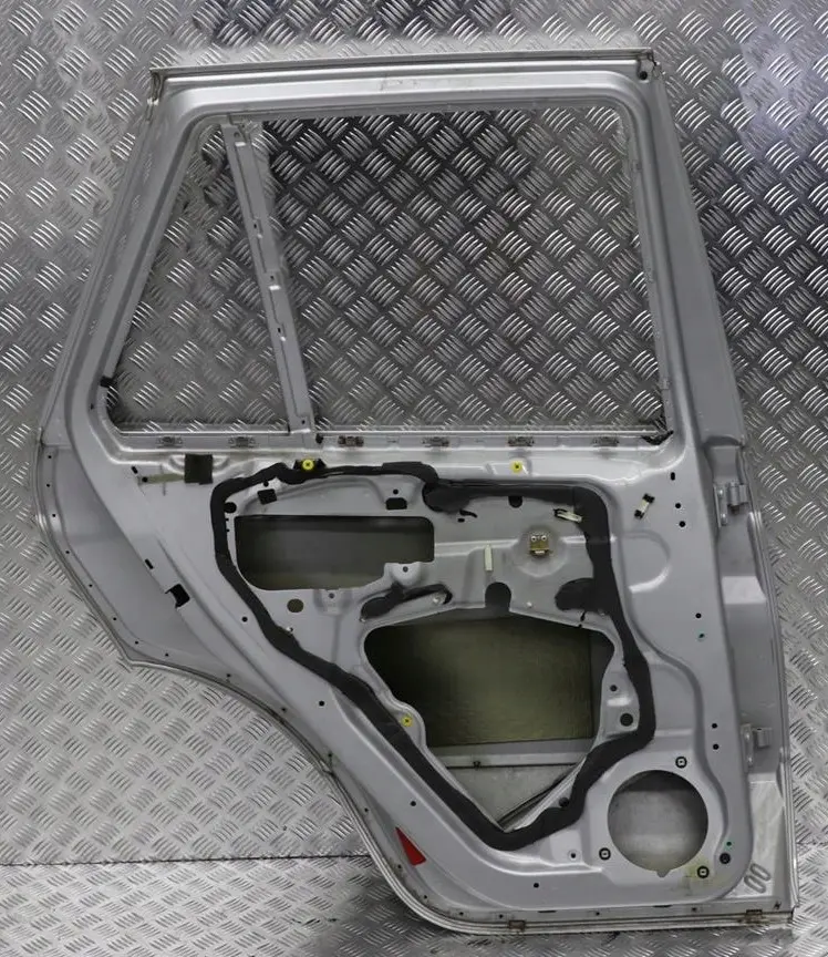 BMW X5 E53 11 Porta Posteriore Sinistra Argento-Titanio Titan - 354 - SKU 8256827-TS11 - Numero di parte 8256827