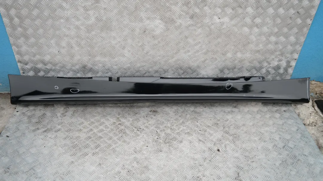 BMW er E87 Listello portiera Apertura Gonna dx Nero 2 - SKU 0032948-SCH3 - Numero di parte 51770032948