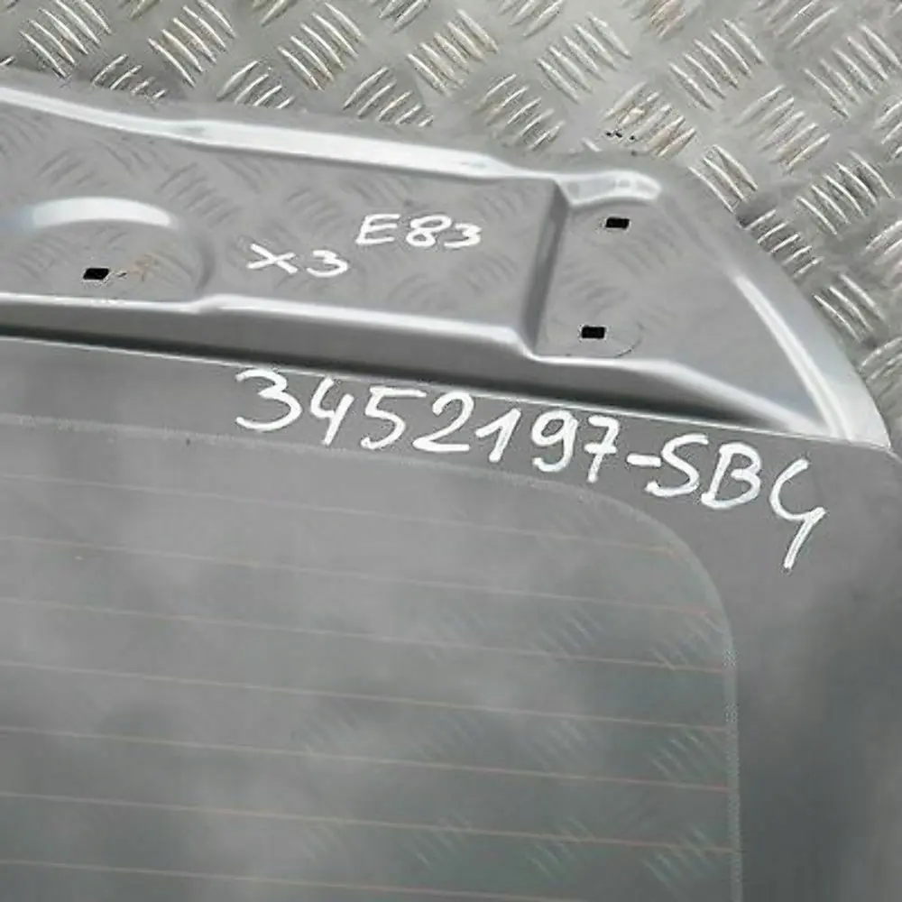 Klapa bagażnika tył silbergrau A08 do BMW E83 X3 o numerze 3452197 BMW E83 X3 Klapa bagażnika tył silbergrau A08 - SKU 3452197-SBG - Numer Części 3452197
