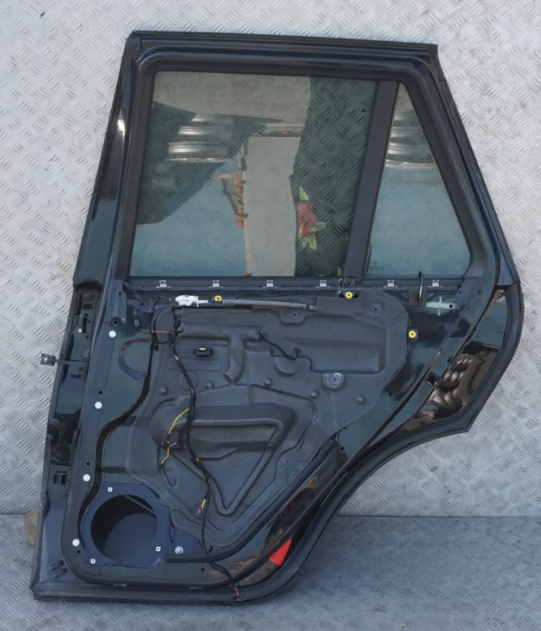 BMW X5 Series E53 Door Rear Right O/S Schwarz 2 Black - 668 - SKU 8256828-SCH - Part number 8256828