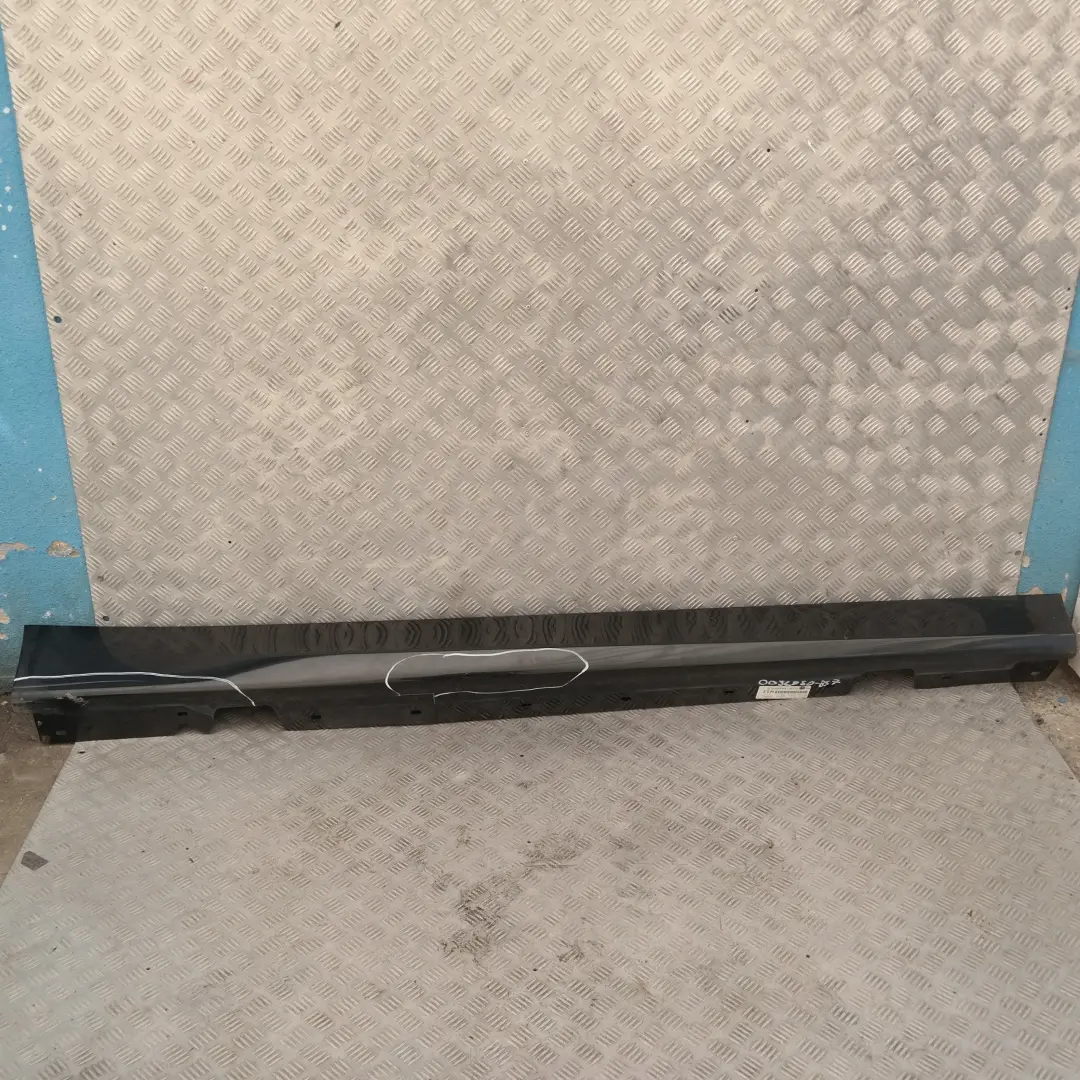 listwa nakładka próg prawy black saphire do BMW E90 o numerze 32950 BMW E90 listwa nakładka próg prawy black saphire - SKU 0032950-BS7 - Numer Części 32950