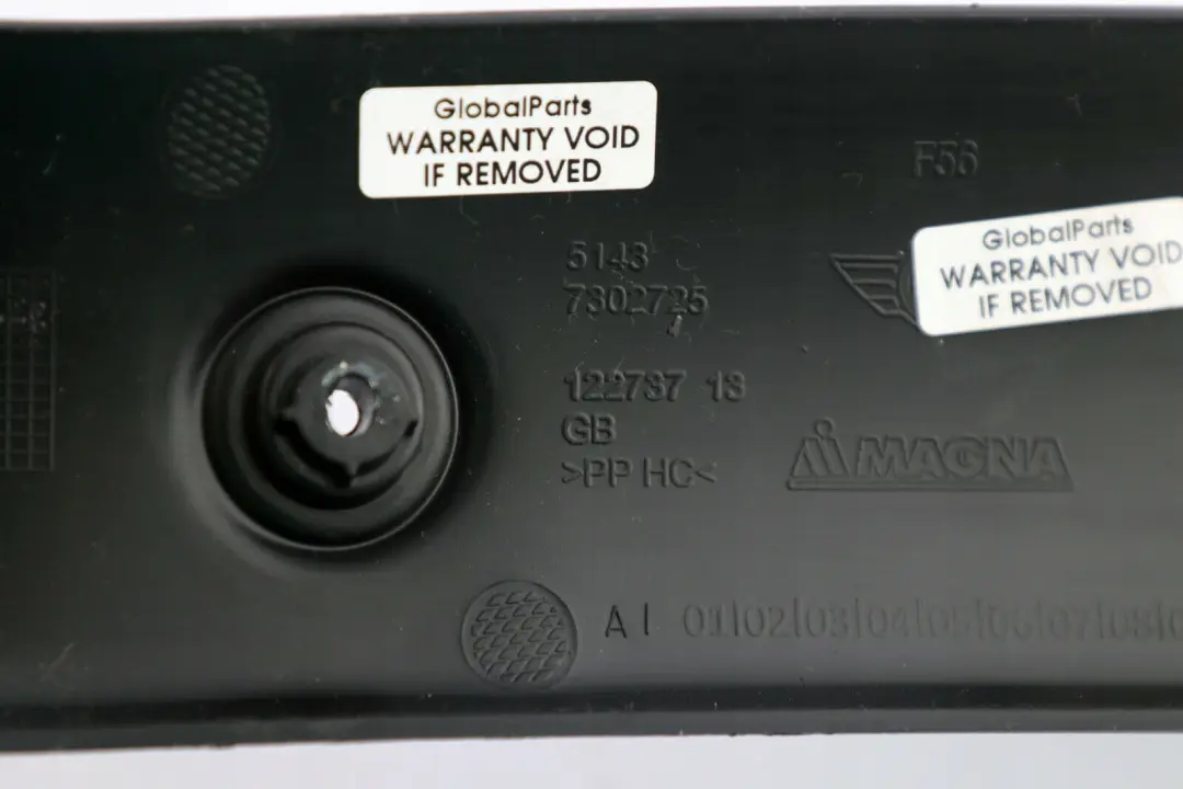 Maletero Tapa Embellecedor Lateral Izquierdo para Mini Cooper F56 con número de pieza 7374787 Mini Cooper F56 Maletero Tapa Embellecedor Lateral Izquierdo - SKU 7374787 - Número de pieza 7374787