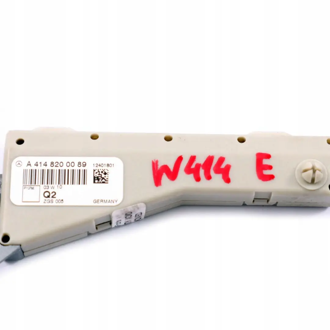Mercedes-Benz W414 Amplificateur D'Antenne pour à propos du numéro de pièce A4148200089 Mercedes-Benz W414 Amplificateur D'Antenne - SKU A4148200089 - Numéro de pièce A4148200089