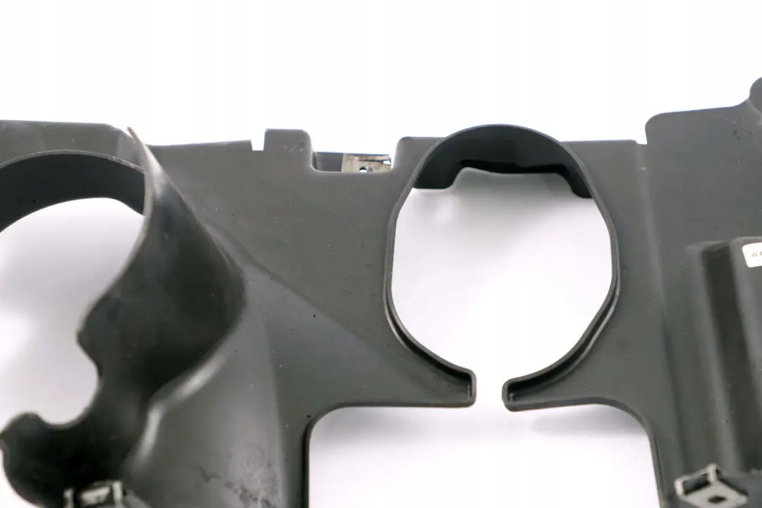 Abdeckung Lenkgetriebe Unten Rechts 7138608 für BMW 5 er E60 E61 xDrive mit Teilenummer 7130332 BMW 5 er E60 E61 xDrive Abdeckung Lenkgetriebe Unten Rechts 7138608 - SKU lhd-7203992 - Teilenummer 7130332