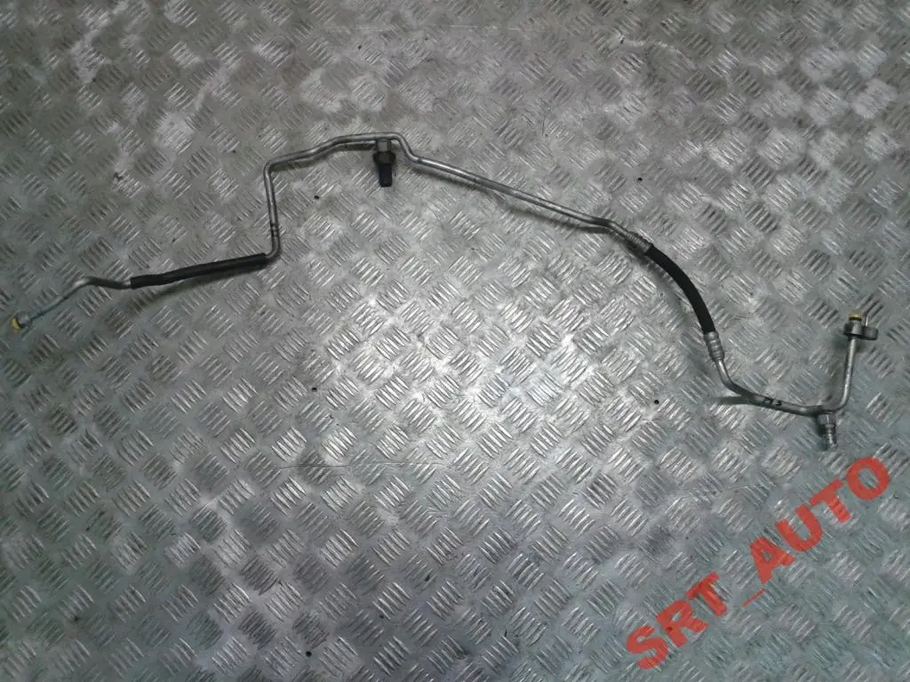 Wąż przewód klimatyzacji klimy do BMW E60 E61 LCI M5 o numerze 9181850 BMW E60 E61 LCI M5 Wąż przewód klimatyzacji klimy - SKU 9181850 - Numer Części 9181850