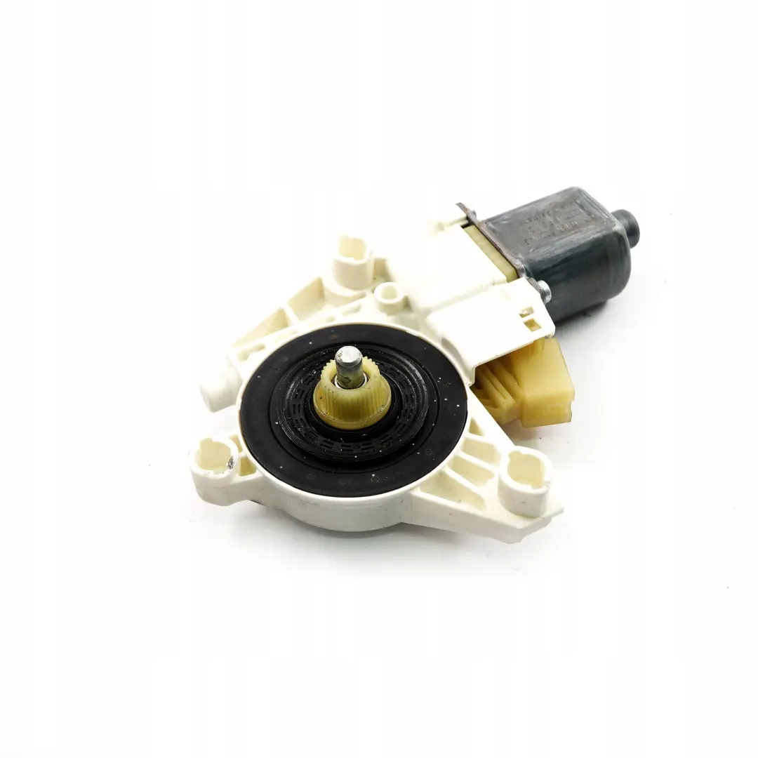 Mercedes-Benz C E W204 W212 Motor elevalunas trasero derecho para con número de pieza A2048200642 Mercedes-Benz C E W204 W212 Motor elevalunas trasero derecho - SKU A2048200642 - Número de pieza A2048200642