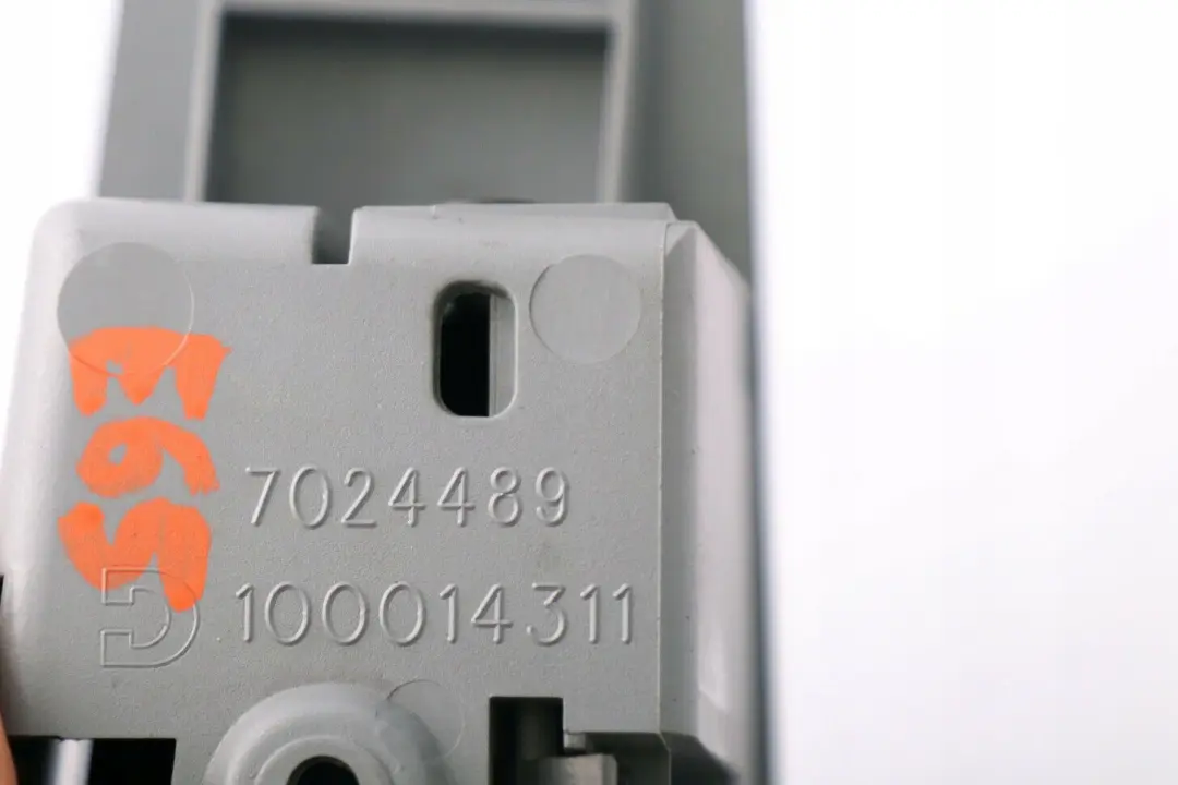 *BMW 7 er E65 Blende Ascher Links Dark Silver Silber für mit Teilenummer 7024489 *BMW 7 er E65 Blende Ascher Links Dark Silver Silber - SKU 7024489 - Teilenummer 7024489