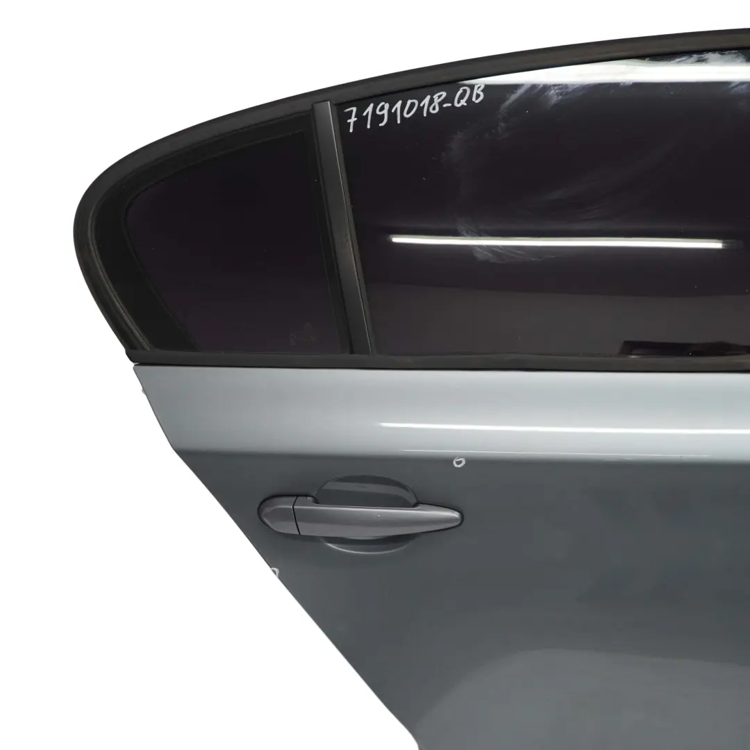 Arriere Droite Quartzbleu Quarz Bleu Metallise - A18 pour BMW E87 Porte à propos du numéro de pièce 7191018 BMW E87 Porte Arriere Droite Quartzbleu Quarz Bleu Metallise - A18 - SKU 7191018-QB - Numéro de pièce 7191018