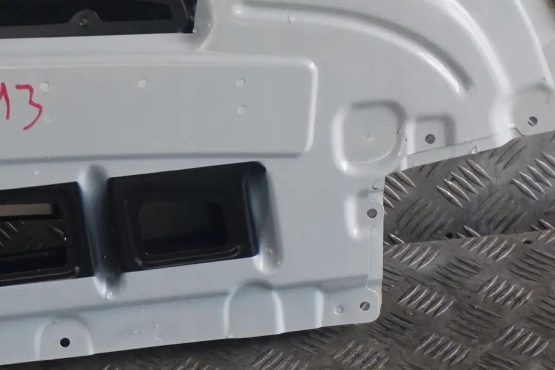 Coperchio Incernierato Bianco Alpino - 300 per BMW E93 Cabrio con numero di parte 7183310 BMW E93 Cabrio Coperchio Incernierato Bianco Alpino - 300 - SKU 7183310-AW - Numero di parte 7183310