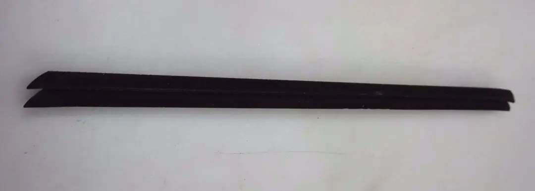 BMW X5 Reihe E53 Schachtabdeckung innen hinten rechts 5134 - SKU 8402632 - Teilenummer 8402632