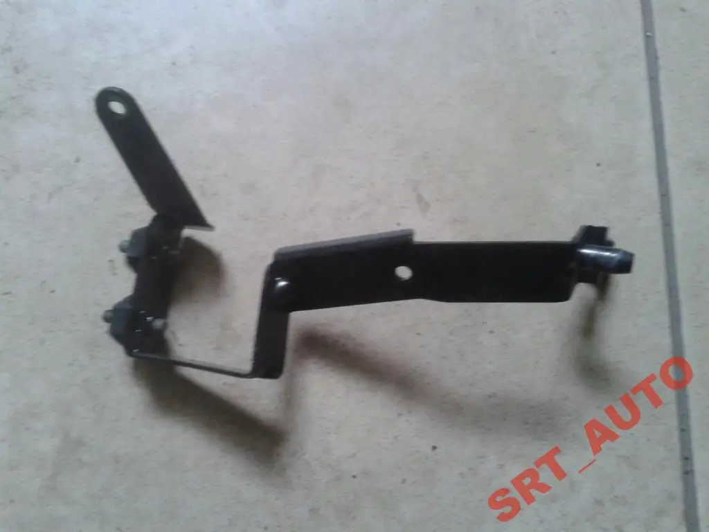 Halter Ölbehälter für BMW 5 6 er E60 E61N E63 E64 mit Teilenummer 2282029 BMW 5 6 er E60 E61N E63 E64 Halter Ölbehälter - SKU 2282029 - Teilenummer 2282029