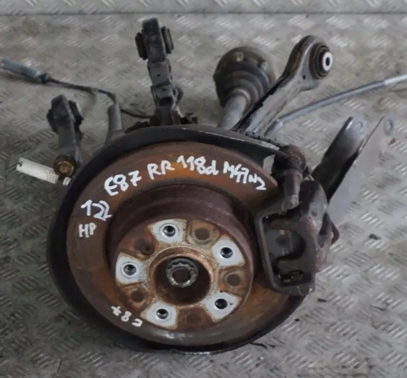 BMW 1 E87 118d M47N2 Rear Right O/S Spring Strut Leg Brake Suspension Hub