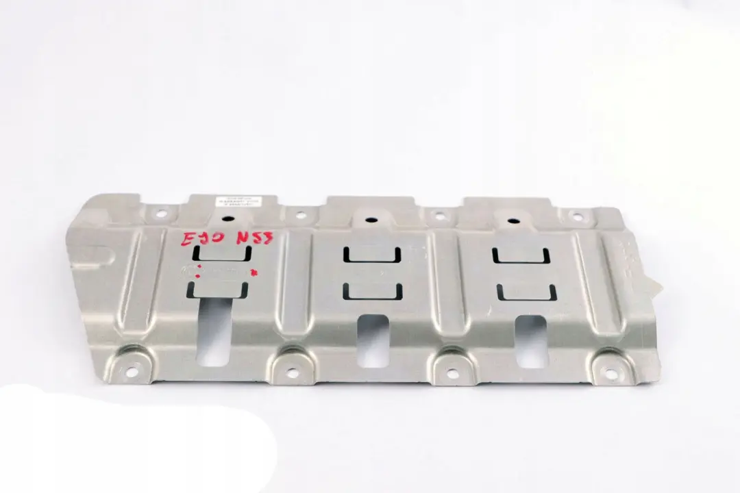 Taglierina Olio Copertura per BMW E81 E87 LCI E90 con numero di parte 7555904 BMW E81 E87 LCI E90 Taglierina Olio Copertura - SKU 7555904 - Numero di parte 7555904