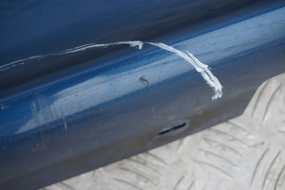 BMW E87 Listello Portiera Apertura Gonna Destra Blu Sydney Metallizzato A19 - SKU 0032948-SYD6 - Numero di parte 32948