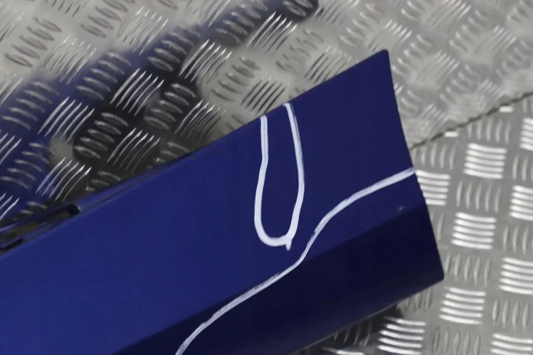 Listello Portiera Apertura Gonna SX Montegoblau Blu - A51 per BMW E87 LCI con numero di parte 0036145 BMW E87 LCI Listello Portiera Apertura Gonna SX Montegoblau Blu - A51 - SKU 0036145-MTB2 - Numero di parte 0036145