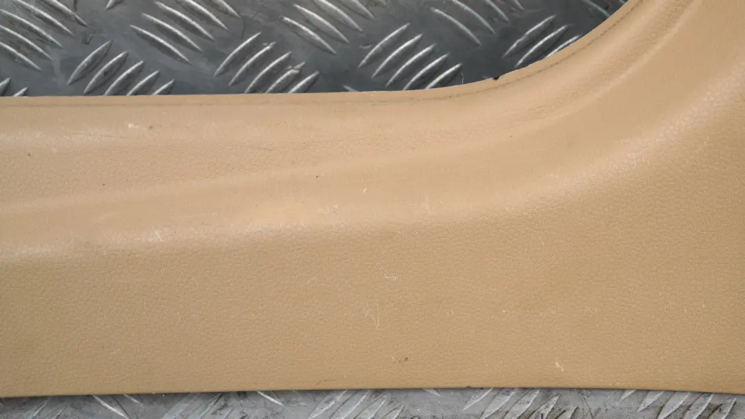 Lateral Trim Panel Bottom Front Kick Left N/S Tuscan Beige to BMW Mini R57 Cabrio with Part number 9133681 BMW Mini R57 Cabrio Lateral Trim Panel Bottom Front Kick Left N/S Tuscan Beige - SKU 9133681 - Part number 9133681