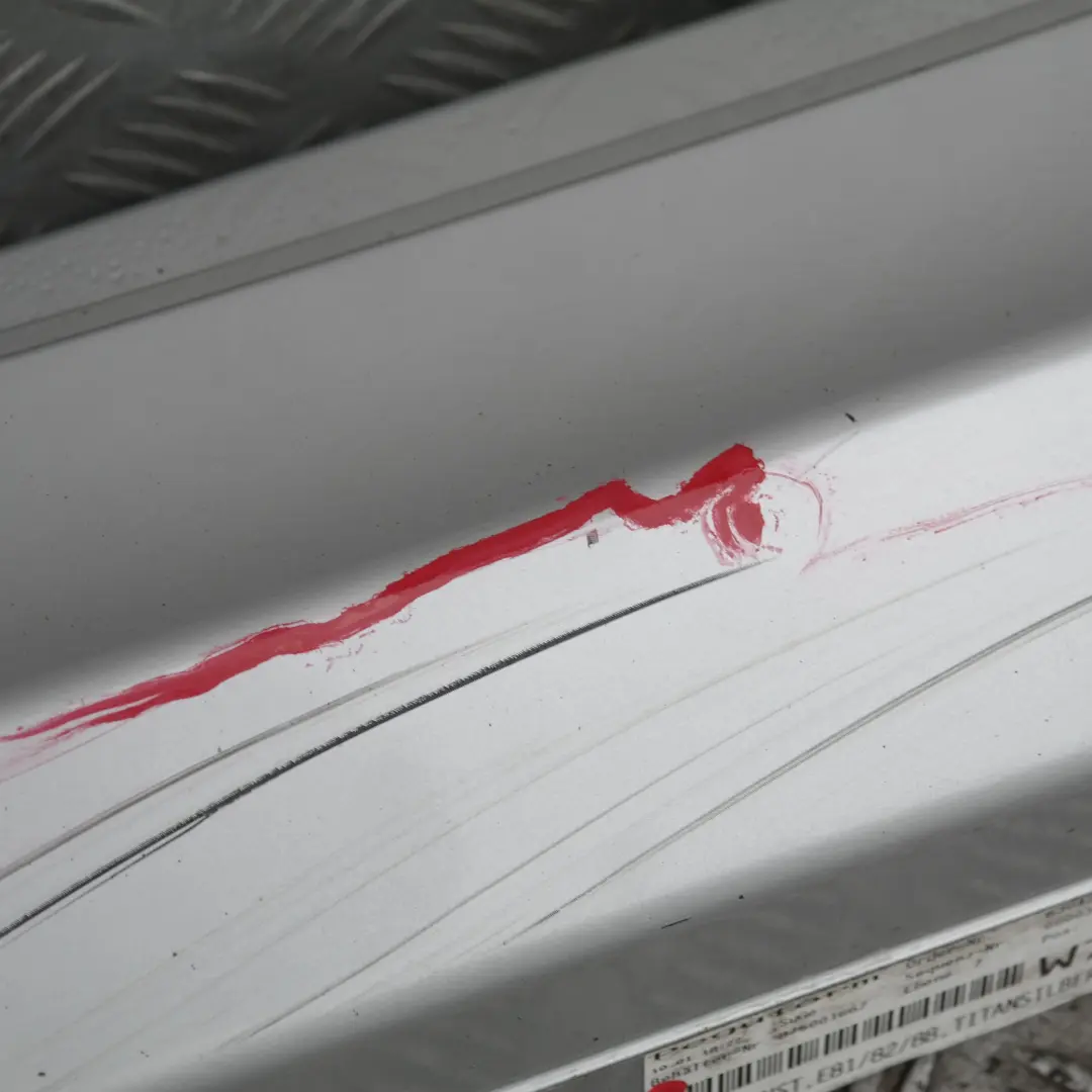 Schwellerleiste Blende Schweller links Titansilber Silber für BMW 1 er E81 E82 E88 mit Teilenummer 51770036143 BMW 1 er E81 E82 E88 Schwellerleiste Blende Schweller links Titansilber Silber - SKU 0036143-TS2 - Teilenummer 51770036143